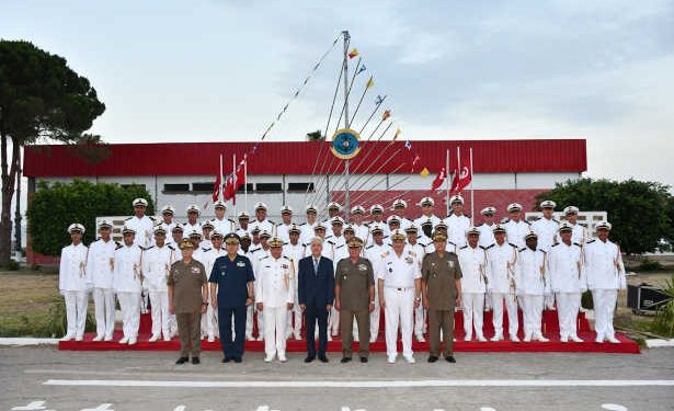 Tunisie : Le ministre de défense nationale supervise la cérémonie de clôture de l’année académique à l’Académie navale de Menzel Bourguiba