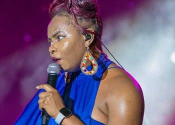 Tunisie : La vedette nigériane Yemi Alade et le chanteur ivoirien Tiken Jah Fakoly sur la scène de Carthage
