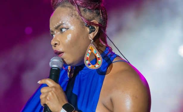 Tunisie : La vedette nigériane Yemi Alade et le chanteur ivoirien Tiken Jah Fakoly sur la scène de Carthage