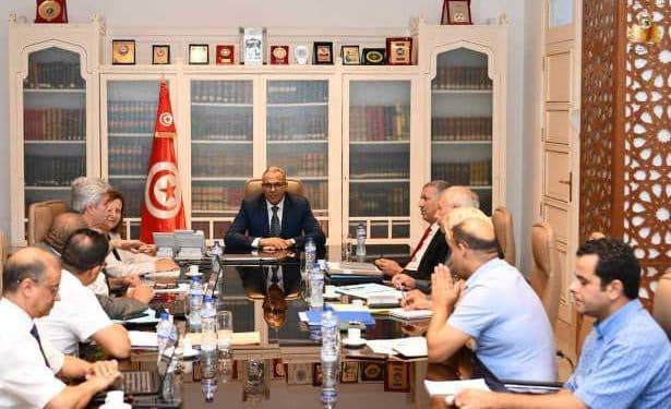Tunisie : Le ministère de l’Education et le ministère de l’Industrie, de l’Energie et des Mines annoncent le lancement d’un programme conjoint pour la transformation énergétique d’un coût de 300 milliards