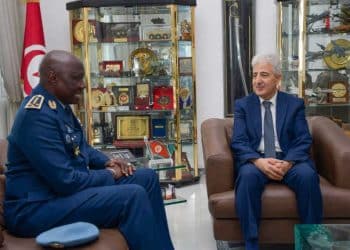 Tunisie : Le ministre de la Défense nationale reçoit le conseiller militaire pour les opérations de maintien de la paix aux Nations Unies, le général Birame Diop