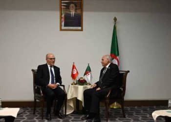 Tunisie : Le ministre des Affaires Étrangères rencontre son homologue algérien M. Ahmed Attaf