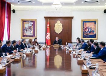 Tunisie : Le chef du gouvernement préside un conseil ministériel restreint, consacré à l’examen du projet d’extension de l’aéroport Tunis-Carthage
