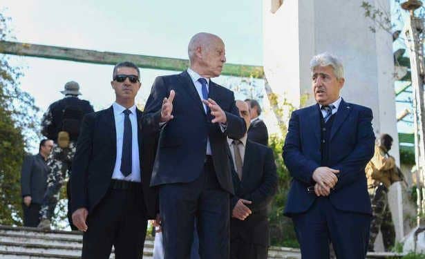 Tunisie : Le président de la République en visite inopinée à la piscine municipale du Belvédère
