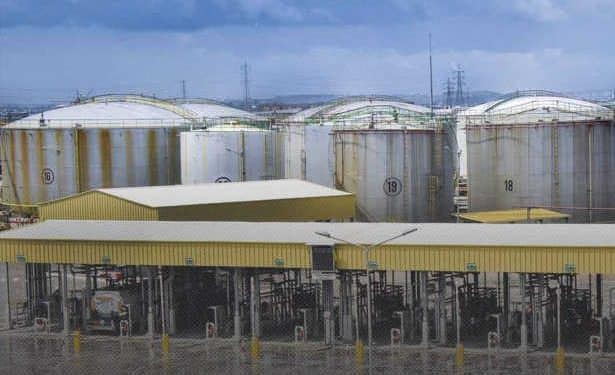 Tunisie : Le ministère de l’Industrie revient sur l’incendie qui s&rsquo;est produit dans la zone pétrolière de Radès, où 25 employés de la société AGIL ont été transférés à l&rsquo;hôpital.