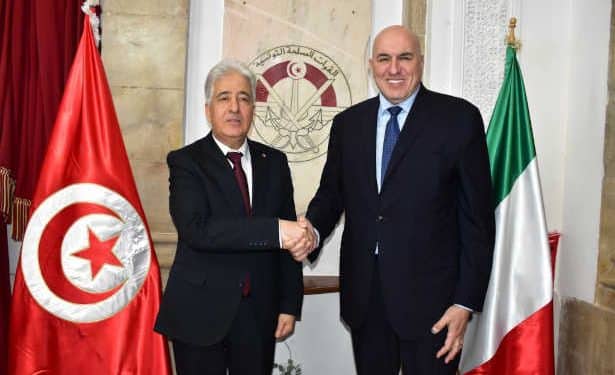 Tunisie : Le ministre de la Défense nationale et son homologue italien clôturent la 25ème édition de la Commission militaire mixte tunisio-italienne