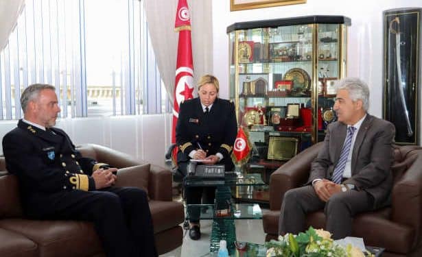 Tunisie : Le ministre de la Défense nationale reçoit le président de la Commission militaire de l’OTAN