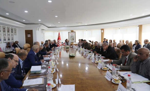 Tunisie : Le ministère du Transport organise un séminaire des directeurs régionaux des transports sous le slogan « Développement du système de transport dans les régions »