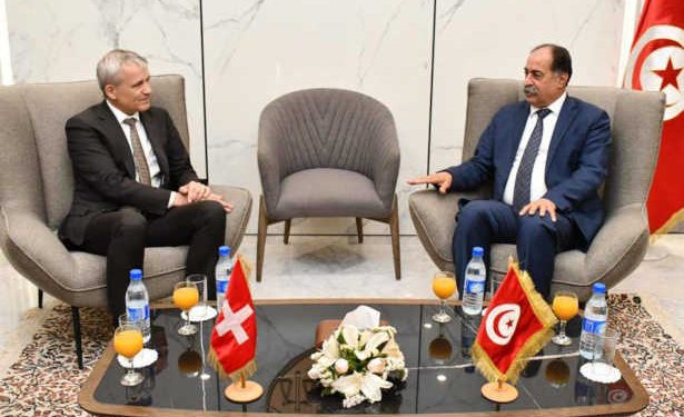 Tunisie : Le ministre de l’intérieur reçoit le Conseiller Fédéral Suisse chargé de la Justice et de la Police