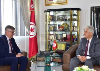 Tunisie :Le ministre de la Défense nationale reçoit le secrétaire général adjoint aux opérations de paix des Nations Unies,Jean-Pierre Lacroix