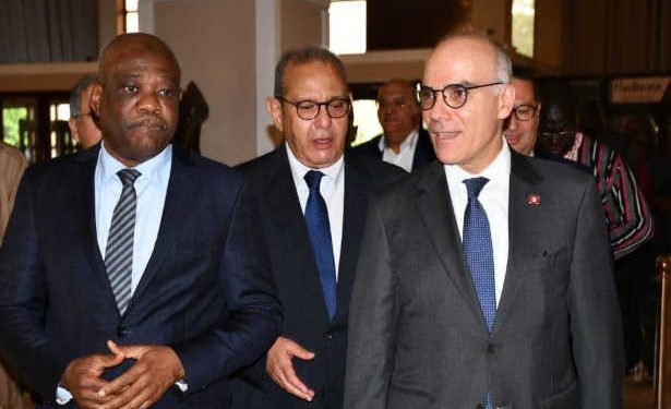 Tunisie : Le Ministre des Affaires Etrangères innaugure le Forum économique tuniso-burkinabé, accompagné de M. Serge Poda, Ministre burkinabè du Développement Industriel