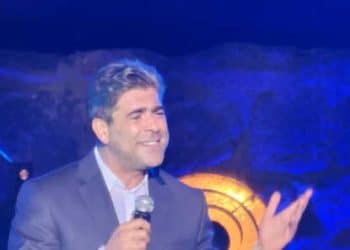 Tunisie : Sur la scène de Carthage, Wael Kfouri distille une ambiance romantique