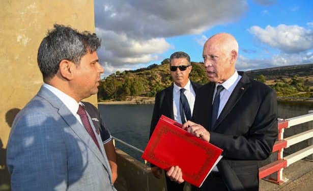 Tunisie : Le président de la République en visite au barrage de Nebhana