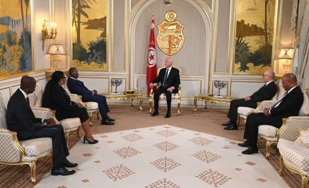 Tunisie : Le président de la République reçoit Léon Kacou ADOM, ministre des Affaires étrangères, de l’Intégration africaine et des Ivoiriens de l’extérieur