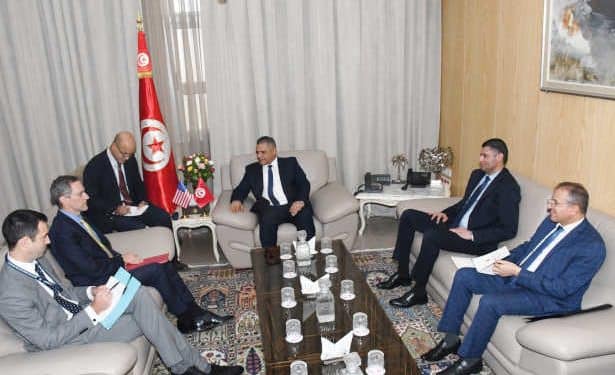Tunisie :Le ministre de l&rsquo;Intérieur s&rsquo;entretient avec l&rsquo;ambassadeur américain, Joey R. Hood, au sujet de la sécurité et de la coopération