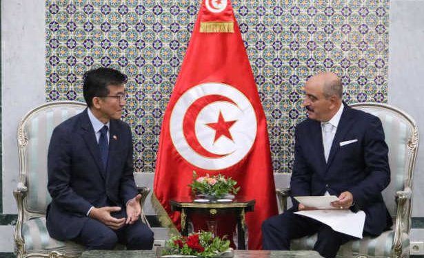 Tunisie : Le ministre des AE reçoit les lettres de créance du nouvel ambassadeur de Corée à Tunis