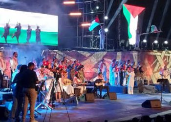 Tunisie : À l&rsquo;occasion du 68e anniversaire de la création de la Garde nationale, en partenariat avec le groupe Boudinar, Raouf Maher chante pour les Martyrs de l’institution sécuritaire et à la  Palestine