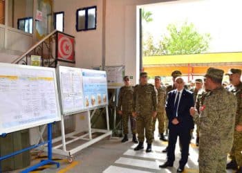 Tunisie : Le ministre de la Défense nationale en visite à la la base militaire de Béja