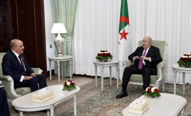 Le président Algérien Tebboune reçoit le ministre des afaires étrangères tunisien Mohamed Ali Nafti