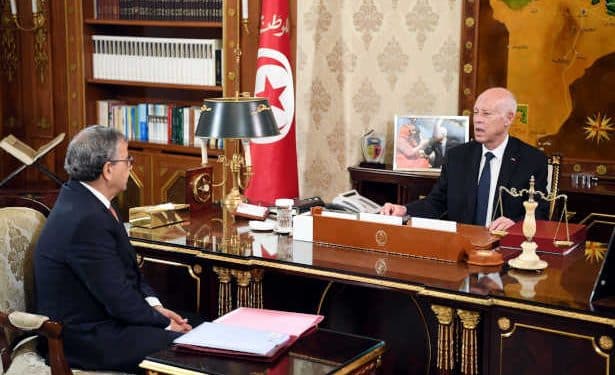 Tunisie : Le chef de l&rsquo;Etat aborde les enjeux économiques avec le gouverneur de la Banque centrale en préparation des rencontres internationales
