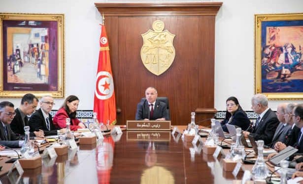 Tunisie : Le chef du gouvernement préside la 7e réunion du Comité supérieur pour l’accélération des projets publics