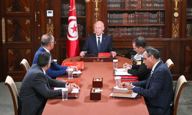 Tunisie :Le président de la République des actions urgentes pour préserver les biens de l’Etat