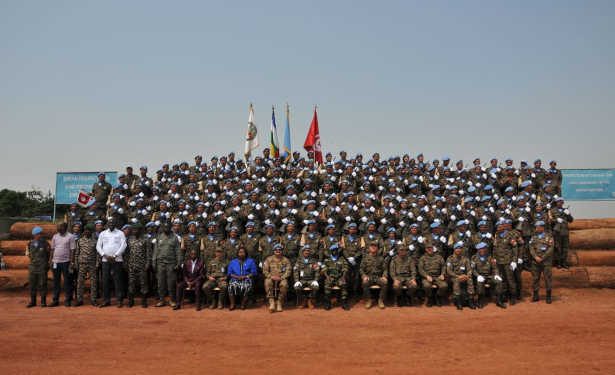 Les Casques bleus du bataillon d’infanterie légère tunisien décorés de la médaille de l’ONU
