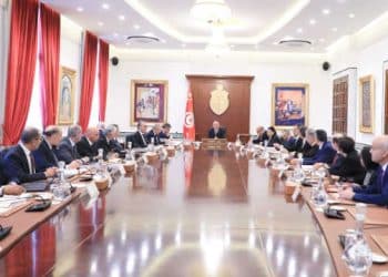 Tunisie : Le financement du programme national visant à assainir les quartiers populaires et à renforcer les bases de la santé virtuelle au cœur de la réunion du Conseil des ministres