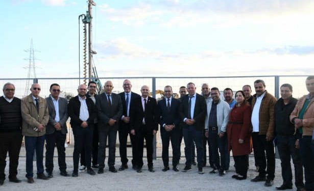 Tunisie : Le secrétaire d&rsquo;Etat chargé de la transition Energétique, Wael Chouchane effectue une visite de suivi à la centrale solaire photovoltaïque de Kairouan