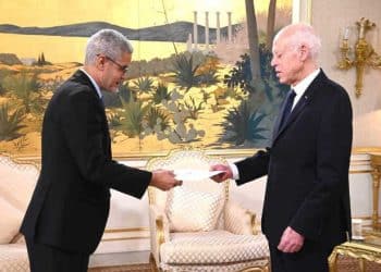 Tunisie : Le président de la République, Kaïs Saïed reçoit le ministre mauritanien de l’Économie et des Finances, Sid Ahmed Ould Bouh