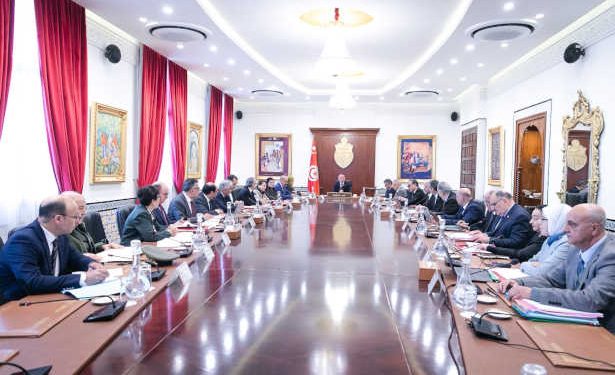 Tunisie :Un conseil ministériel consacré à l’examen des moyens visant à améliorer la gouvernance du système de propreté et de protection de l’environnement 