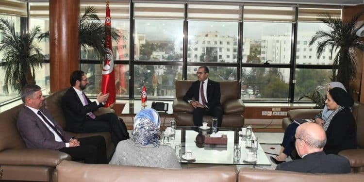  Tunisie :Le secrétaire d&rsquo;Etat chargé de la transition énergétique s&rsquo;entretient avec le secrétaire général de l&rsquo;Organisation Internationale de Normalisation (ISO),  « Sergio Mujica »