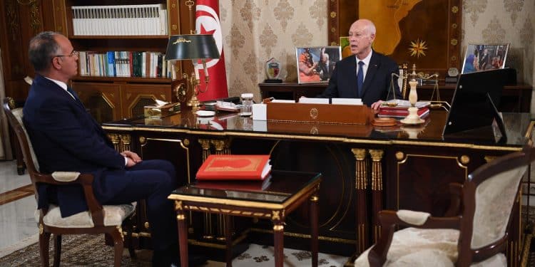 Tunisie: Le président de la République prend la décision de l&rsquo;échelonnement des dettes des citoyens auprès de la Steg et de la Sonede et à annuler les pénalités