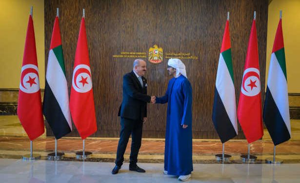Tunisie -UAE: Son Altesse le Cheikh Abdullah ben Zayed Al Nahyan, Vice-Président du Conseil des ministres et Ministre des Affaires étrangères Émirati reçoit le Ministre des Affaires étrangères Tunisien