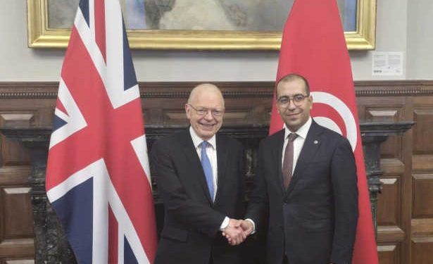 Tunisie-UK : Appui de la coopération tuniso-britannique dans le secteur de l&rsquo;énergie et des énergies renouvelables