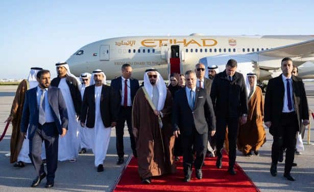 Tunisie : Le ministre de l’intérieur reçoit Cheikh général Seif Ben Zayed Al Nahyane, vice-président du Conseil des ministres et ministre de l’Intérieur Émirati