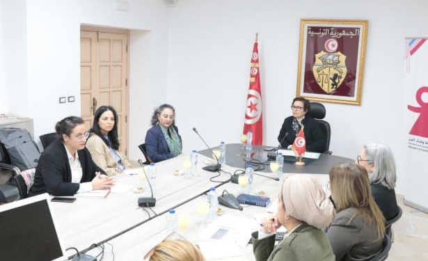 Tunisie : La ministre de la Famille reçoit la directrice du bureau d’Oxfam Tunisie, Henia Lassouad