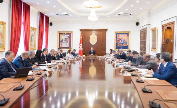 Tunisie : Un conseil ministériel restreint consacré à l&rsquo;examen du programme de développement de la production, du transport et de la transformation du phosphate pour la période 2025-2030