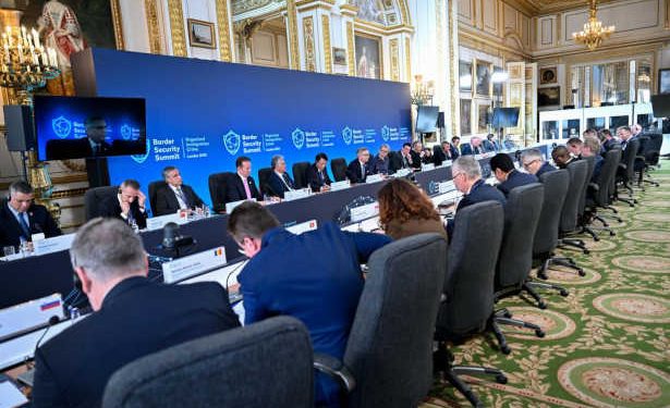 Tunisie: Le ministre de l&rsquo;Intérieur participe au Sommet sur la sécurité des frontières au Royaume-Uni