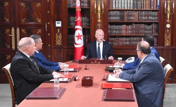Tunisie: Le président de la République, reçoit M. Khaled Nouri, Ministre de l&rsquo;Intérieur et des hauts cadres sécuritaires