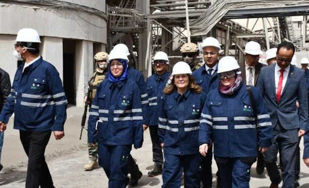 Tunisie : La ministre de l’Industrie effectue une visite de travail dans les unités du groupe chimique tunisien et de la Compagnie des Phosphates de Gafsa