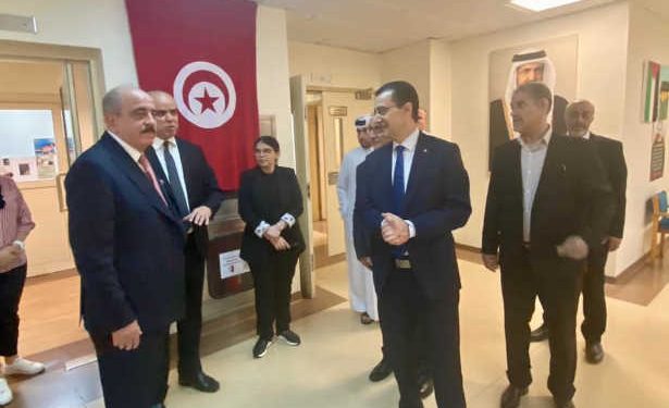 Tunisie : Le ministre des Affaires étrangères en visite au siège de l’École Tunisienne de Doha