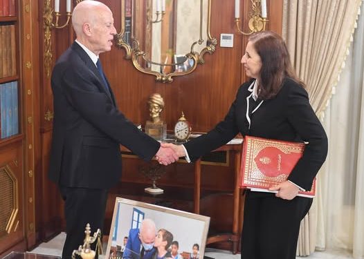 Tunisie- Saied : « Il est primordial que les Responsables soient à la hauteur des défis  auxquels le pays fait face »   