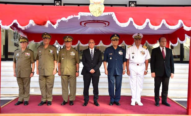 Tunisie :  Cérémonie de remise de grades et de décorations au siège du ministère de la Défense nationale