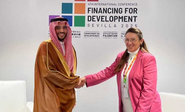 Tunisie : La ministre des Finances rencontre le vice-ministre des Finances de l&rsquo;Arabie saoudite