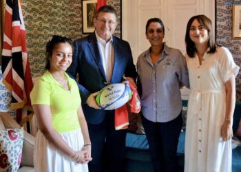 Tunisie-UK: L&rsquo; Ambassadeur du Royaume-Uni  reçoit Ranim Hamada, la représentante tunisienne du rugby féminin