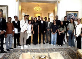 Tunisie: Les nouveaux lauréats boursiers de l’Etat tunisien admis dans les grandes écoles françaises reçus par l&rsquo;Ambassadeur de Tunisie en France, M. Dhia KHALED