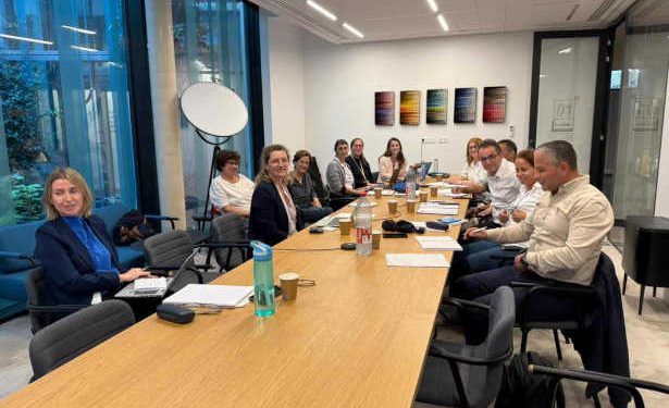 Tunisie-France : une délégation tunisienne composée de représentants de la Caisse Nationale de Sécurité Sociale et du Ministère de l’Emploi et de la Formation professionnelle, en visite à Expertise France