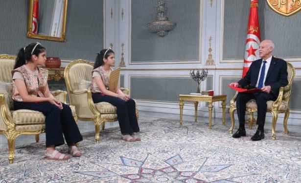 Tunisie : Les deux Ambassadrices de la Tunisie , les jumelles Bissene et Bailassene reçues par le président de la République à Carthage