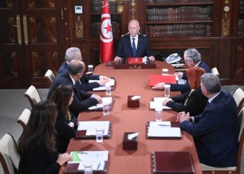 Tunisie : Le chef de l&rsquo;Etat exhorte à la réhabilitation du service public de la santé